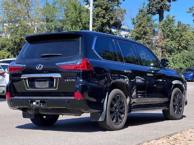 Used 2019 Lexus LX 570 4WD w/ Luxury Package image 3