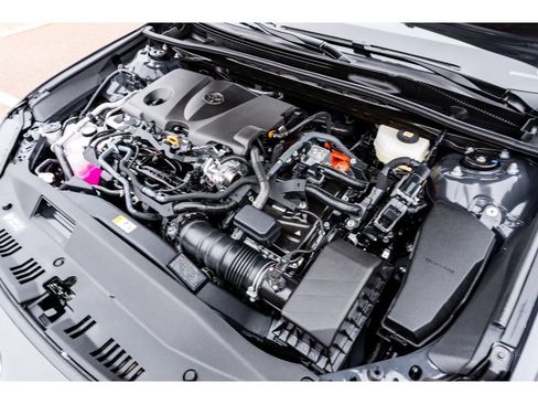 Used 2026 Toyota Camry SE image 30