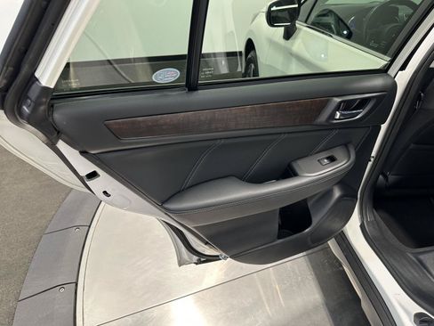 Used 2019 Subaru Outback 2.5i Limited w/ Popular Package #2 AWD/4WD image 28