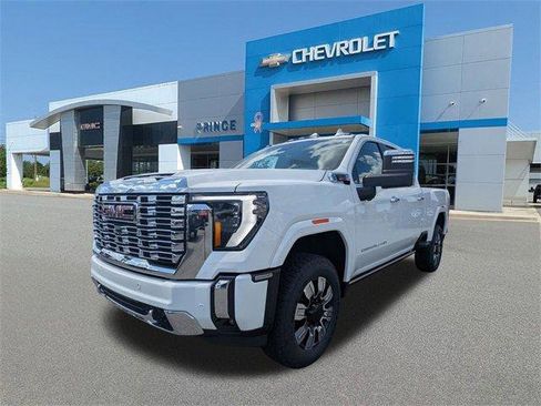 New 2025 GMC Sierra 2500 Denali w/ Denali Reserve Package image 9
