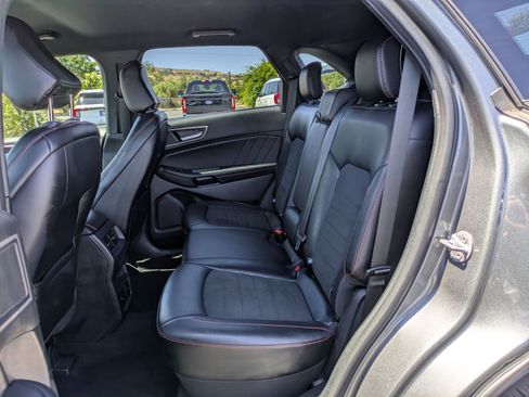 Certified 2022 Ford Edge ST-Line AWD/4WD image 29