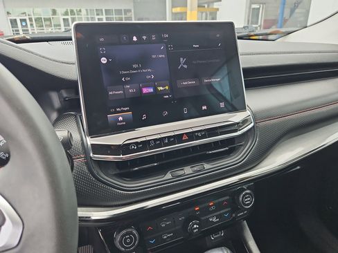 Used 2022 Jeep Compass Trailhawk image 19