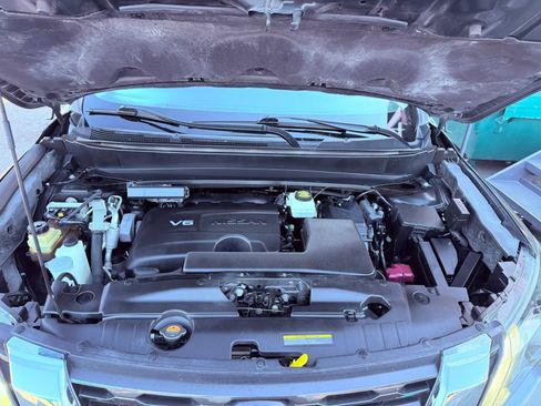 Used 2019 Nissan Pathfinder SV w/ Cargo Package FWD image 20