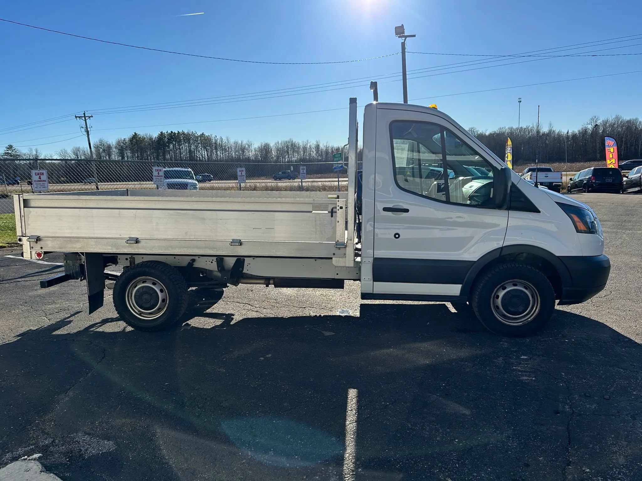 Used 2018 Ford Transit 250 138 RWD image 4