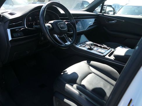 Used 2021 Audi Q7 2.0T Premium w/ Convenience Package AWD/4WD image 12