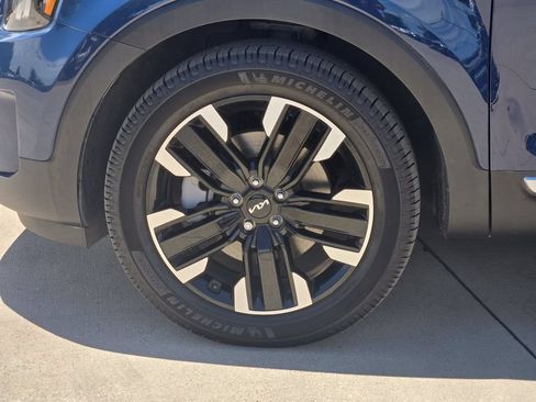 Certified 2024 Kia Telluride SX Prestige AWD/4WD image 17