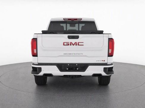 Used 2021 GMC Sierra 1500 AT4 w/ AT4 Premium Package AWD/4WD image 4