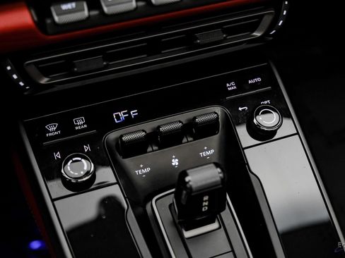 Used 2021 Porsche 911 Carrera 4 image 63