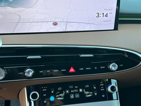 New 2026 Genesis GV70 2.5T Advanced AWD/4WD image 27