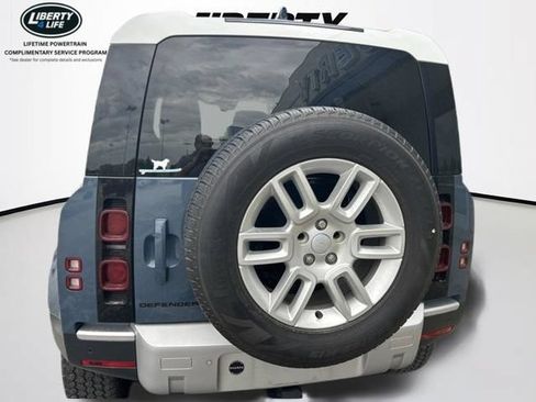 Used 2022 Land Rover Defender 110 S AWD/4WD image 4