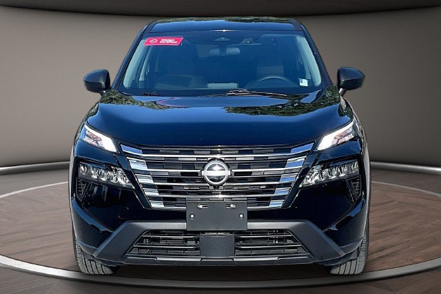 Certified 2026 Nissan Rogue S FWD image 3