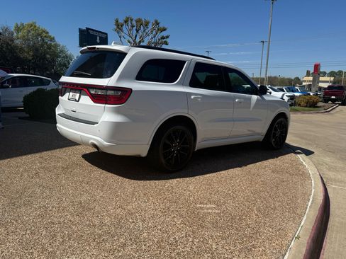 Used 2018 Dodge Durango R/T w/ Technology Group image 8