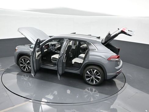 New 2025 Volkswagen Atlas Cross Sport SEL Premium R-Line image 43