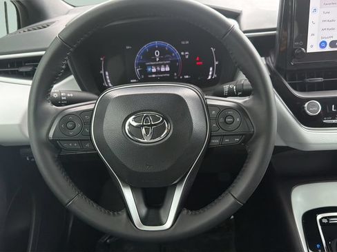 Used 2026 Toyota Corolla SE FWD image 14