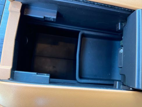 Used 2021 Toyota Highlander Platinum image 29