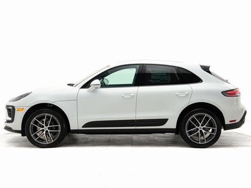 New 2025 Porsche Macan image 2