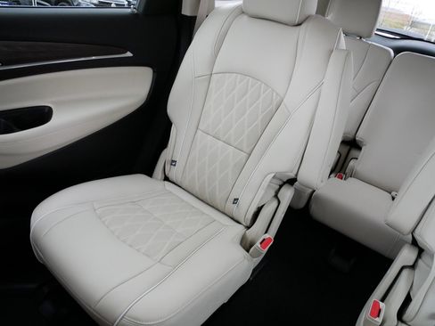 Used 2024 Buick Enclave Avenir w/ Avenir Technology Package AWD/4WD image 12
