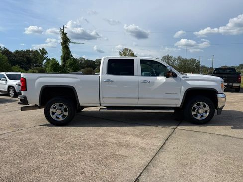 Used 2015 GMC Sierra 2500 SLT w/ Duramax Plus Package AWD/4WD image 6