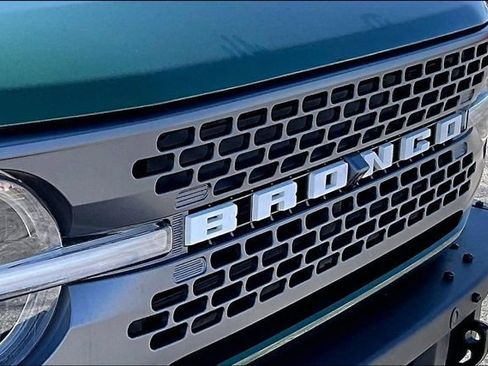 Used 2022 Ford Bronco Badlands image 33