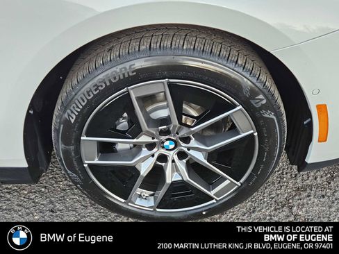 New 2026 BMW 530i xDrive w/ Premium Package AWD/4WD image 9