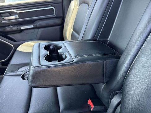 Used 2023 RAM 1500 Laramie AWD/4WD image 10
