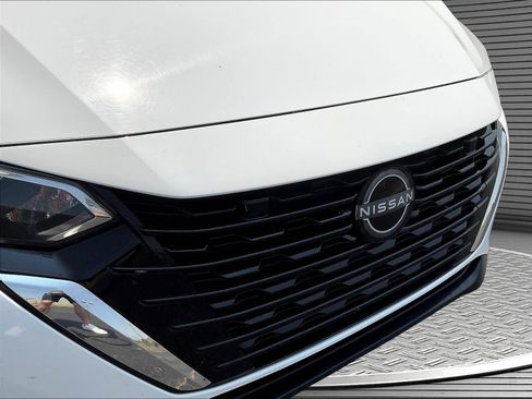 Used 2025 Nissan Sentra SV FWD image 29