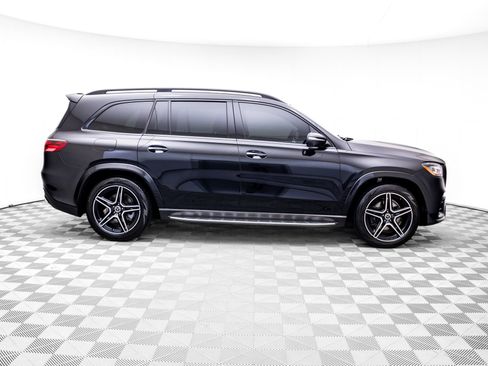 Used 2024 Mercedes-Benz GLS 450 4MATIC image 6