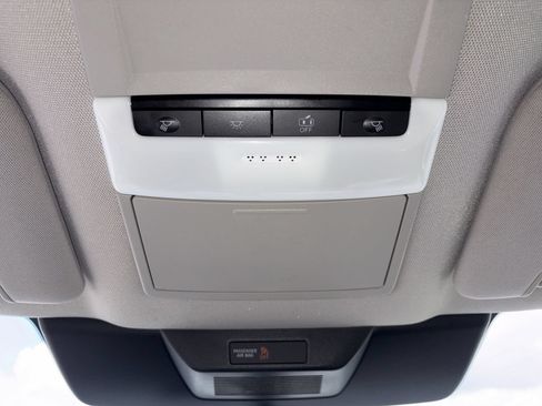 Used 2023 Nissan Pathfinder S AWD/4WD image 22