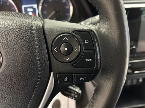 Used 2017 Toyota Corolla XSE w/ Carpet Mat Package (TMS) FWD image 10