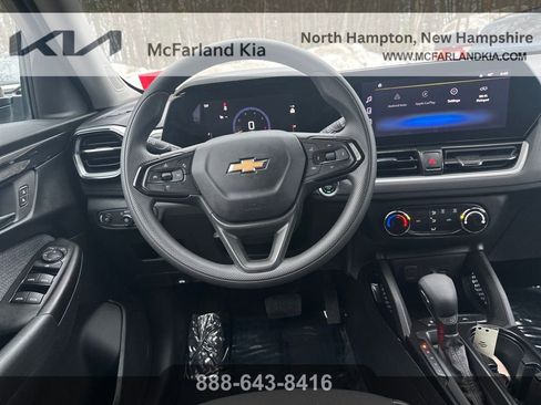 Used 2024 Chevrolet TrailBlazer LS w/ LS Convenience Package image 14