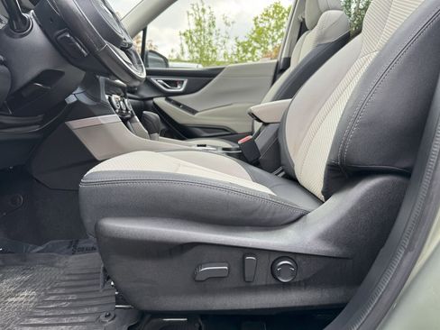 Used 2020 Subaru Forester Premium AWD/4WD image 22