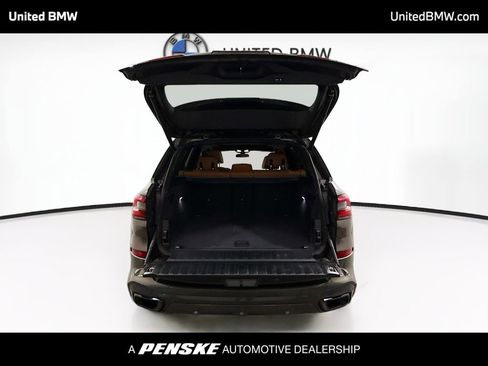 Used 2022 BMW X5 xDrive40i w/ M Sport Package image 14