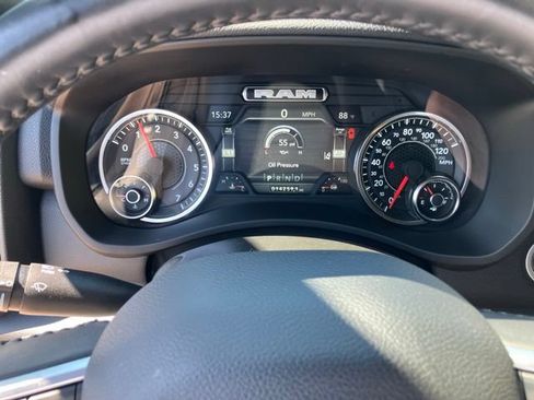 Used 2024 RAM 2500 Big Horn w/ Safety Group AWD/4WD image 15