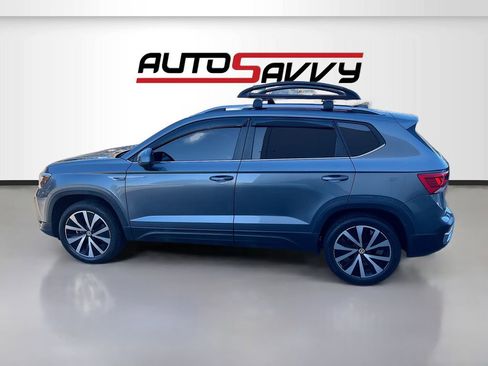 Used 2023 Volkswagen Taos SE image 4