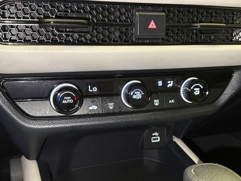Certified 2024 Honda HR-V LX image 24