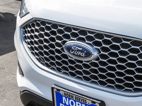 Used 2024 Ford Edge SEL image 6