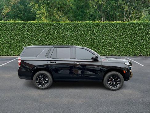 Used 2024 Chevrolet Tahoe Z71 w/ Luxury Package image 2