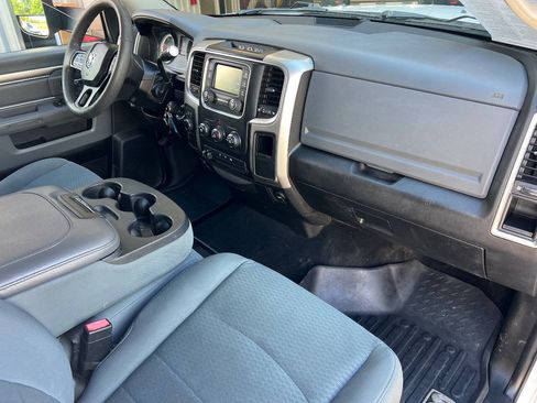Used 2018 RAM 2500 SLT AWD/4WD image 20