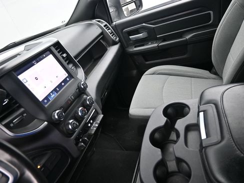 Used 2024 RAM 3500 Big Horn image 19