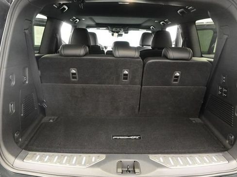 Used 2025 Nissan Armada PRO-4X w/ Pro-4X Premium Package AWD/4WD image 16
