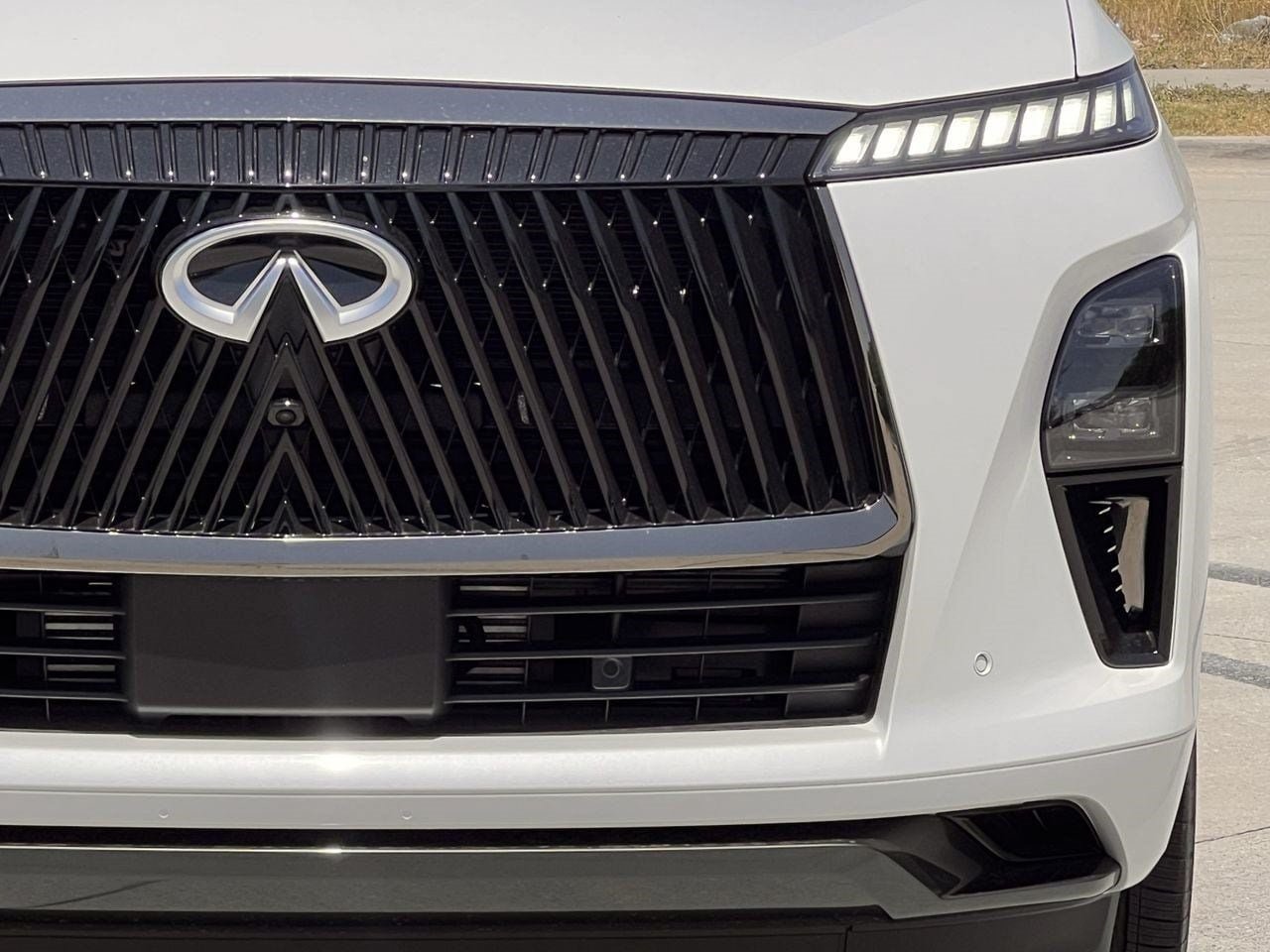 New 2027 INFINITI QX80 Autograph AWD/4WD image 8