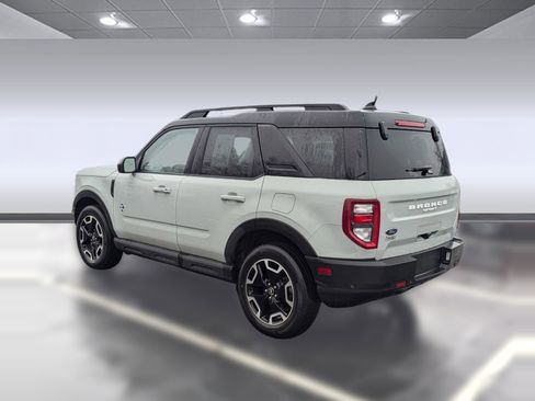 Used 2021 Ford Bronco Sport Outer Banks image 3