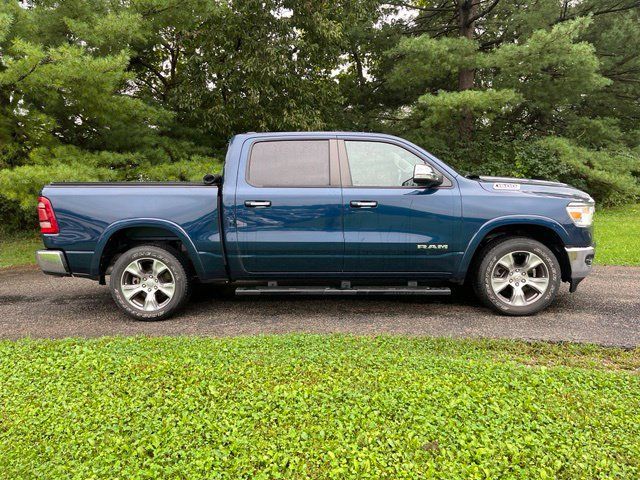Used 2022 RAM 1500 Laramie AWD/4WD image 2