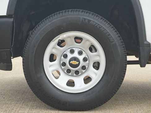 Used 2024 Chevrolet Silverado 2500 W/T w/ WT Convenience Package image 7