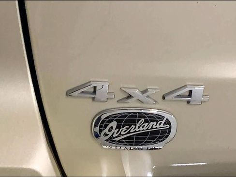 Used 2011 Jeep Grand Cherokee Overland Summit AWD/4WD image 9