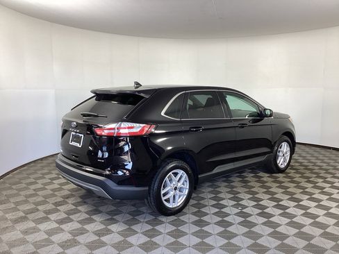Used 2024 Ford Edge SEL w/ Convenience Package AWD/4WD image 2