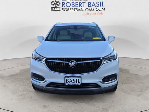 Used 2018 Buick Enclave Essence image 7