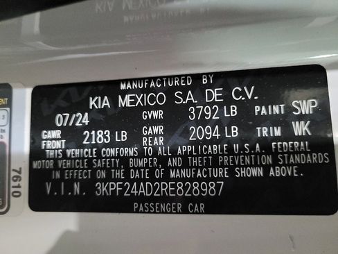 Used 2024 Kia Forte LXS image 33
