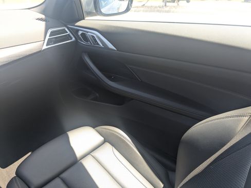 Used 2025 BMW 430i Convertible image 21