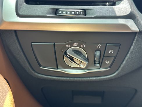 Used 2022 BMW X3 sDrive30i w/ M Sport Package 2 RWD image 30